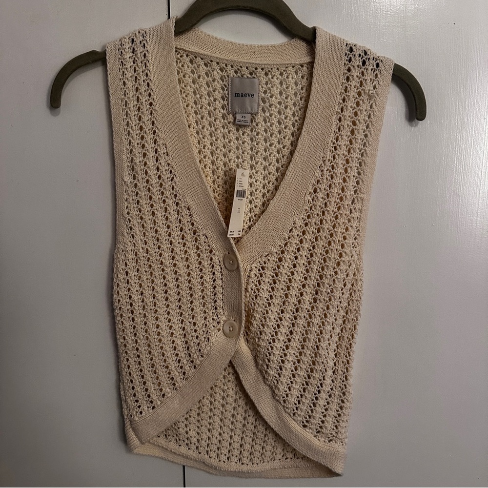 Maeve Cream V-Neck Sweater Vest